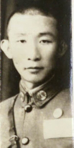 1935년 염동진의 낙양군관학교 졸업사진. [정병준 이화여대 교수 제공]